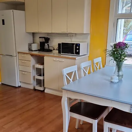 And By The Sea Lägenhet *