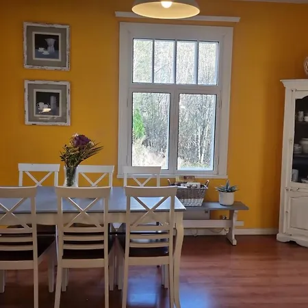 Lägenhet And By The Sea *