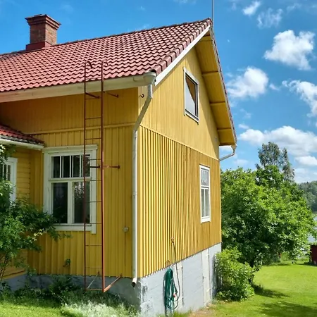 And By The Sea Apartamento