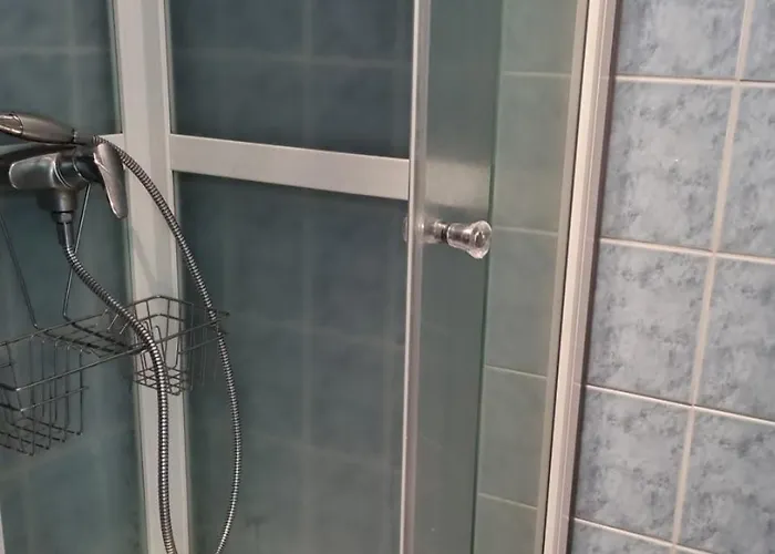 דירה And By The Sea